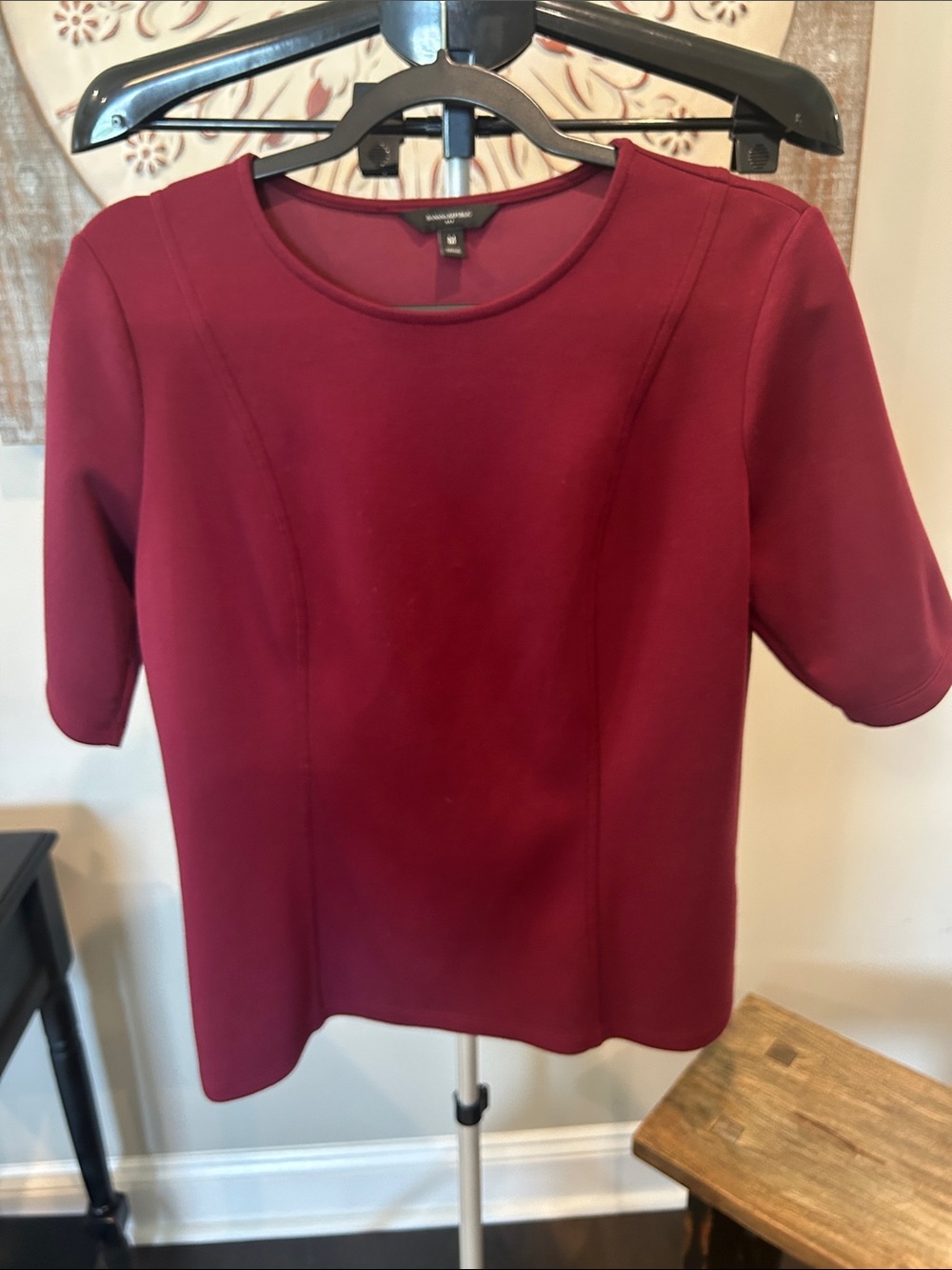 Banana Republic Burgundy Short-Sleeve Ponte Top Size Medium